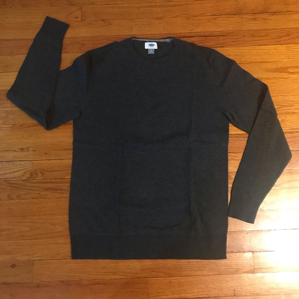 Men’s old navy sweater